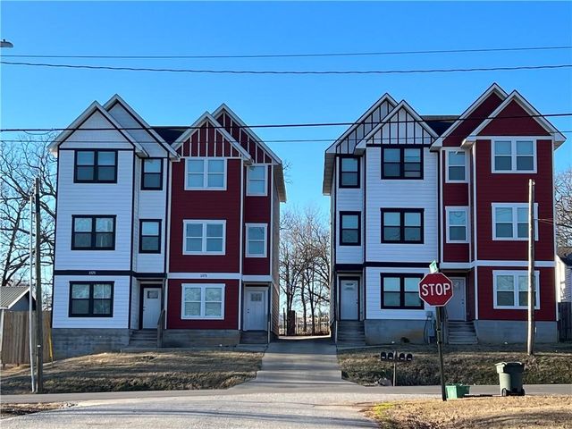 1569 S Brooks Avenue, Fayetteville, AR 72701