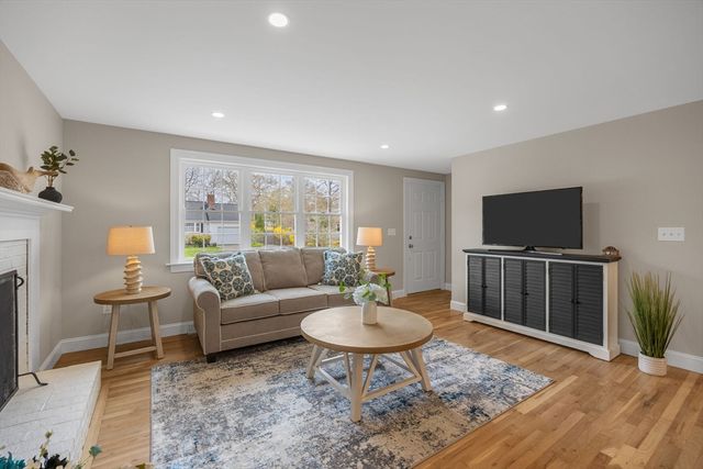 29 Timber Lane, Dennis, MA 02641