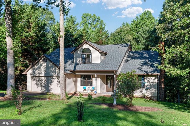 12504 HAWKINS LN, Spotsylvania, VA 22551