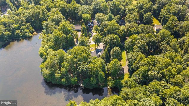 12504 HAWKINS LN, Spotsylvania, VA 22551