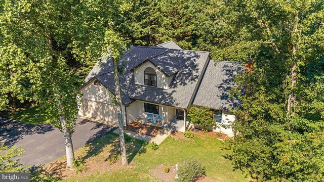 12504 HAWKINS LN, Spotsylvania, VA 22551