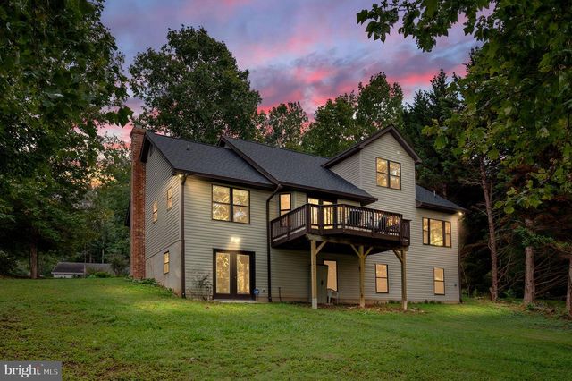 12504 HAWKINS LN, Spotsylvania, VA 22551