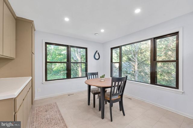 12504 HAWKINS LN, Spotsylvania, VA 22551