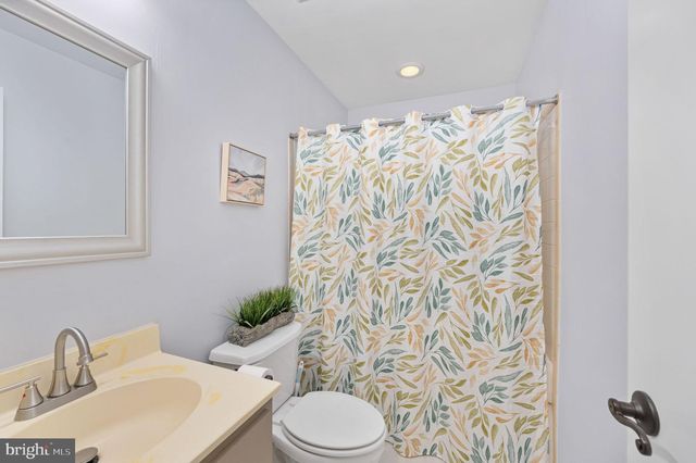 12504 HAWKINS LN, Spotsylvania, VA 22551