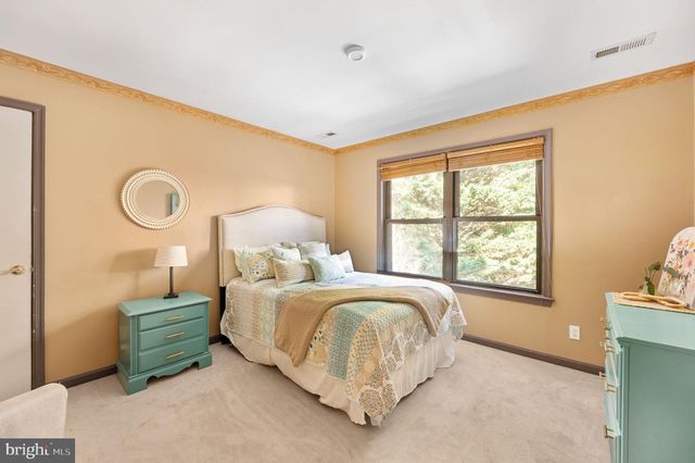 12504 HAWKINS LN, Spotsylvania, VA 22551