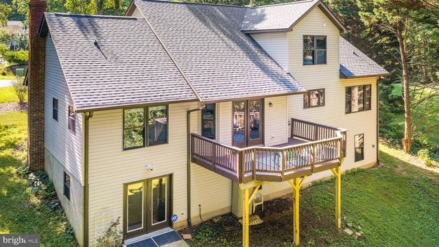12504 HAWKINS LN, Spotsylvania, VA 22551