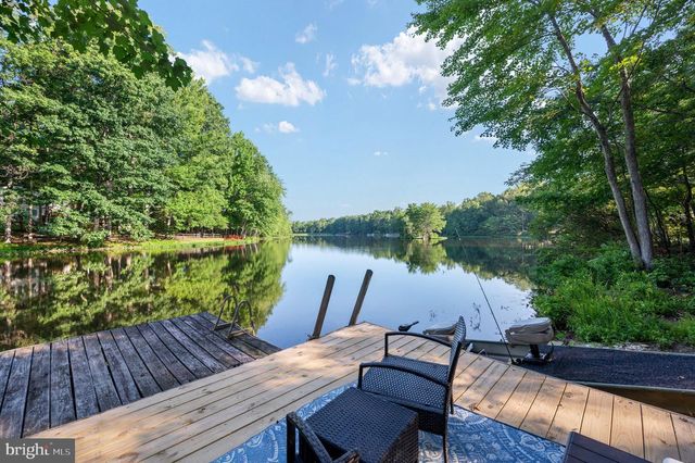 12504 HAWKINS LN, Spotsylvania, VA 22551