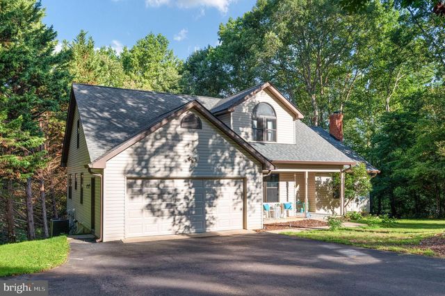 12504 HAWKINS LN, Spotsylvania, VA 22551