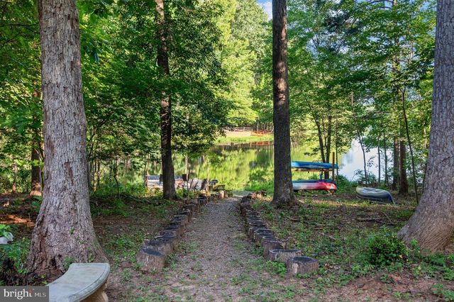 12504 HAWKINS LN, Spotsylvania, VA 22551