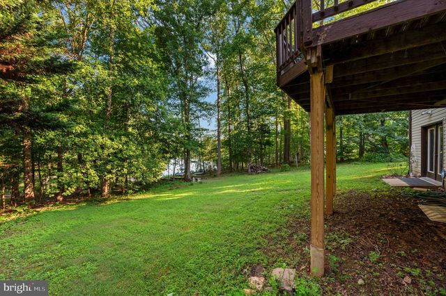 12504 HAWKINS LN, Spotsylvania, VA 22551