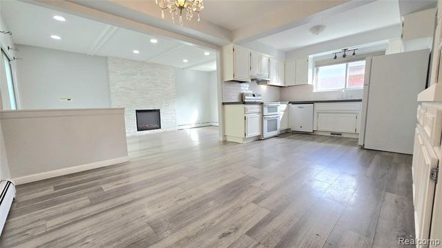 34294 Greentrees Road, Sterling Heights, MI 48312