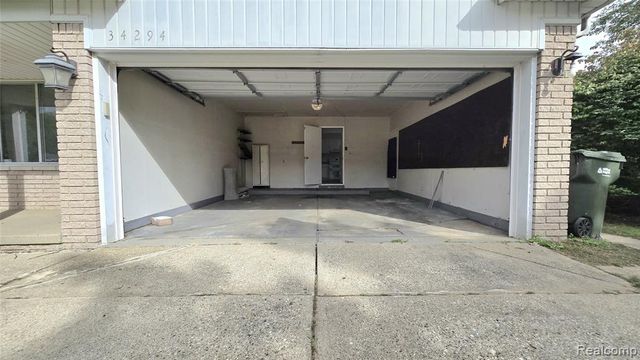 34294 Greentrees Road, Sterling Heights, MI 48312