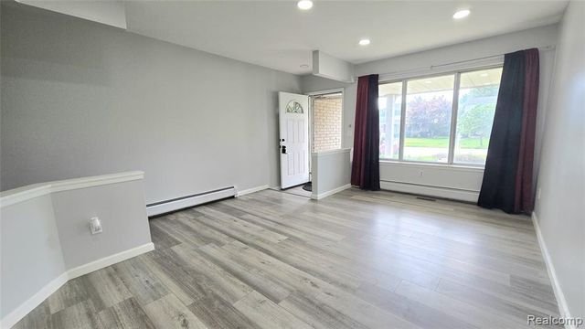 34294 Greentrees Road, Sterling Heights, MI 48312