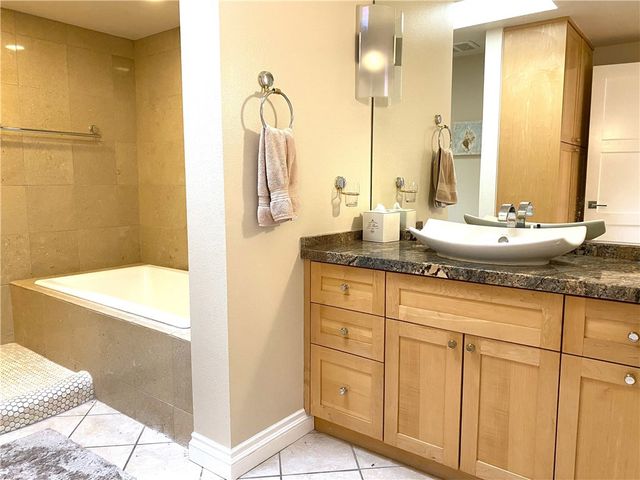 1771 Sunningdale Rd., M14-49D, Seal Beach, CA 90740