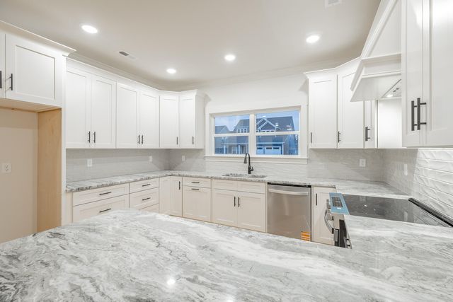 404 Willow Grove Court 63, Ringgold, GA 30736