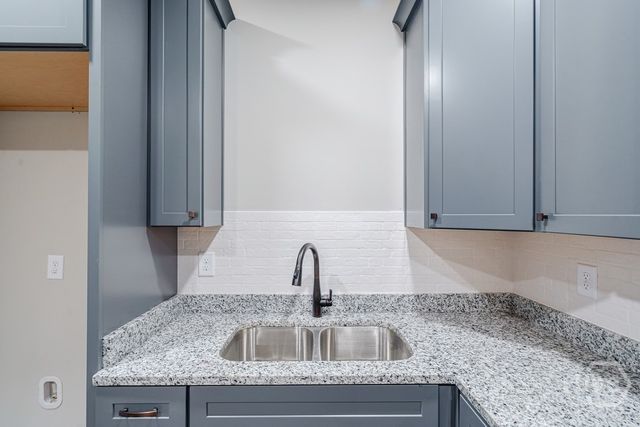 34 Depot St 24, Hartwell, GA 30643