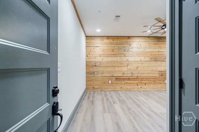 34 Depot St 24, Hartwell, GA 30643