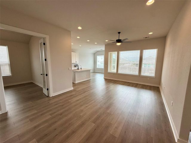 6410 Velvet Leaf LN, Buda, TX 78610