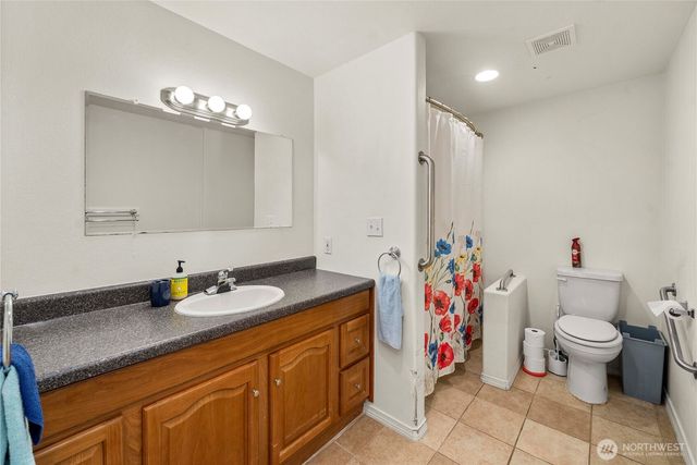 18 Sunset Blvd, Hoquiam, WA 98550