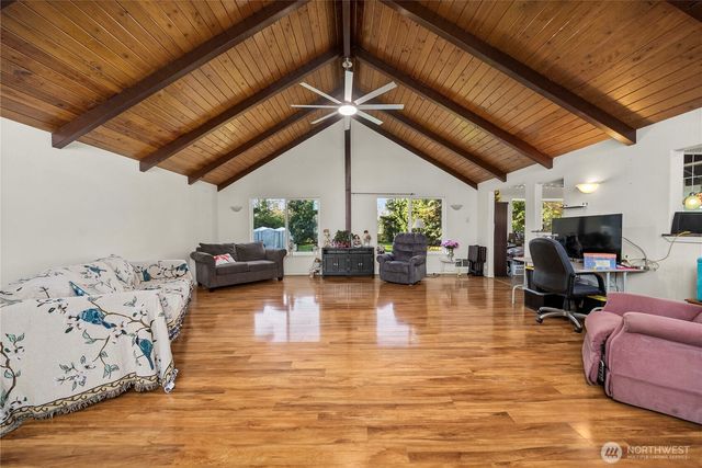 18 Sunset Blvd, Hoquiam, WA 98550