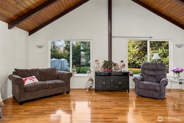 18 Sunset Blvd, Hoquiam, WA 98550