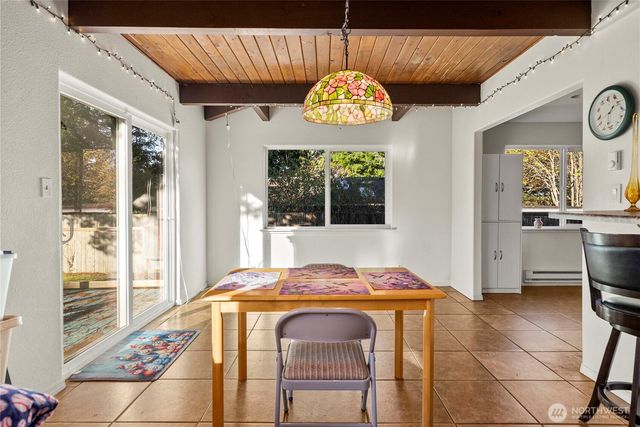 18 Sunset Blvd, Hoquiam, WA 98550