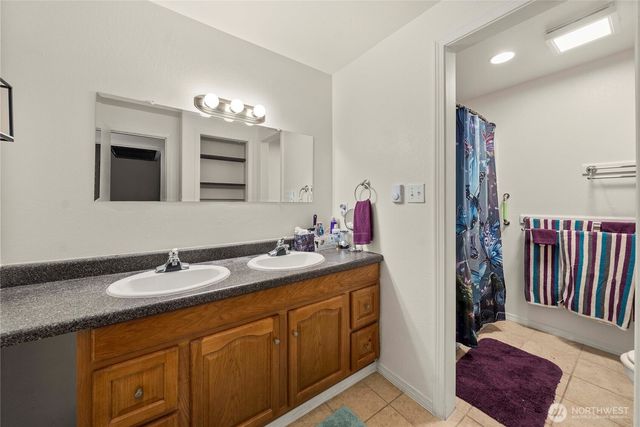 18 Sunset Blvd, Hoquiam, WA 98550