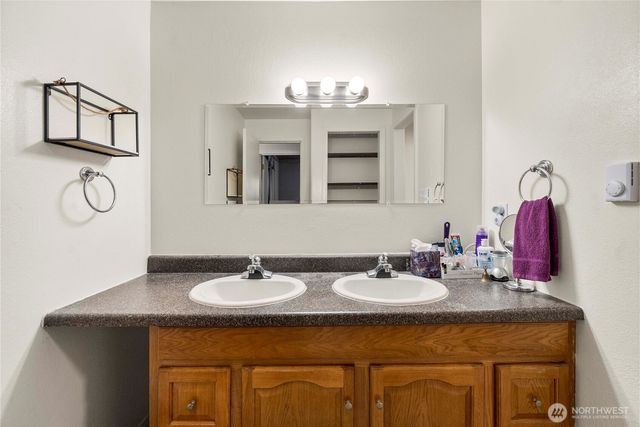 18 Sunset Blvd, Hoquiam, WA 98550