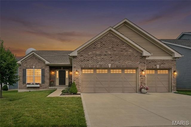 2384 Chemin Avenue, St Charles, MO 63301
