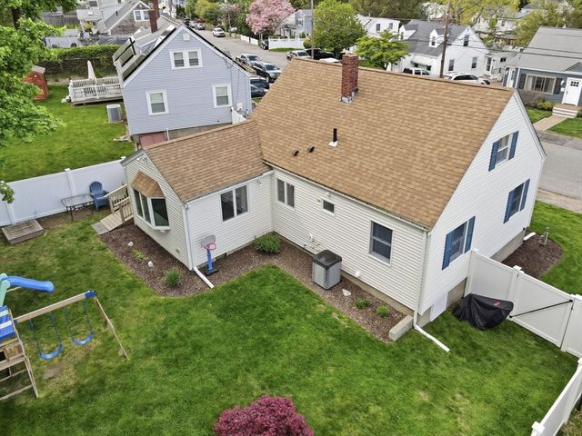77 Weyham Rd, Weymouth, MA 02191