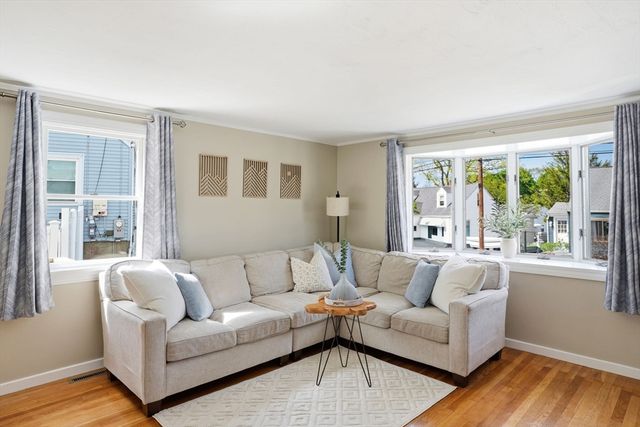 77 Weyham Rd, Weymouth, MA 02191