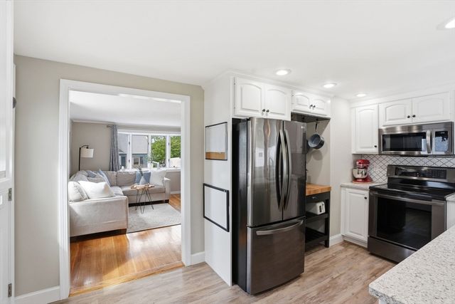 77 Weyham Rd, Weymouth, MA 02191