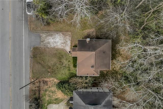 213 S Walnut Street, Seneca, SC 29678