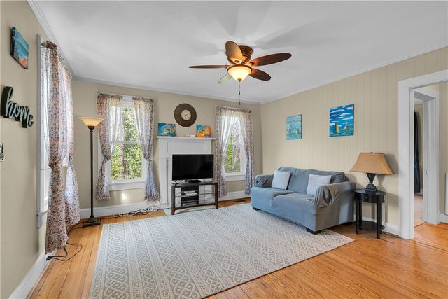 213 S Walnut Street, Seneca, SC 29678