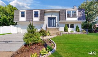 1065 N Smith Street, Palatine, IL 60067
