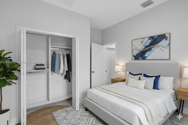 2807 74th ST W, Lehigh Acres, FL 33971