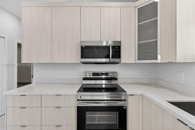 2807 74th ST W, Lehigh Acres, FL 33971