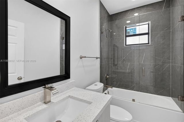 2807 74th ST W, Lehigh Acres, FL 33971