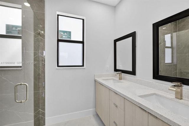 2807 74th ST W, Lehigh Acres, FL 33971