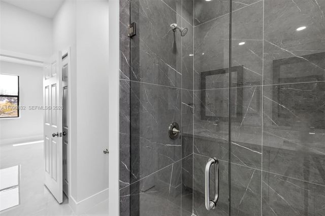 2807 74th ST W, Lehigh Acres, FL 33971