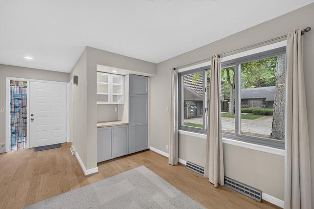 152 Lakefield COURT, Wind Point, WI 53402