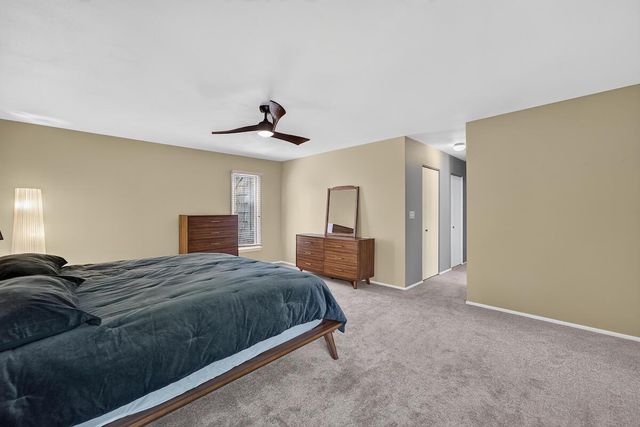 152 Lakefield COURT, Wind Point, WI 53402