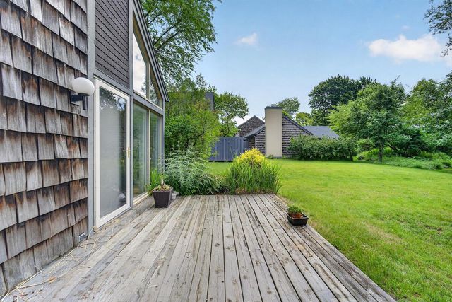 152 Lakefield COURT, Wind Point, WI 53402
