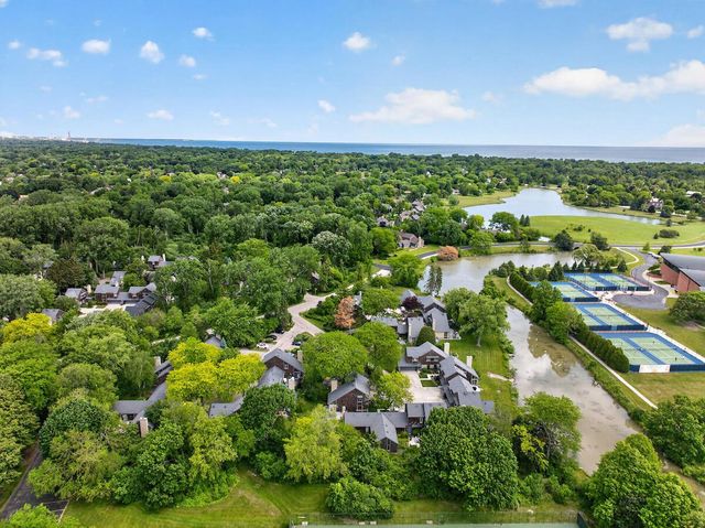 152 Lakefield COURT, Wind Point, WI 53402