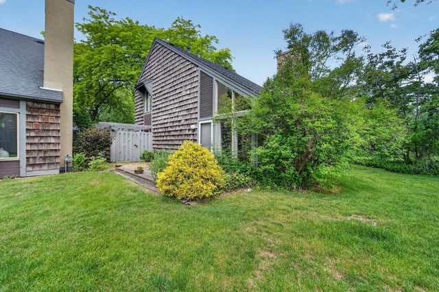152 Lakefield COURT, Wind Point, WI 53402