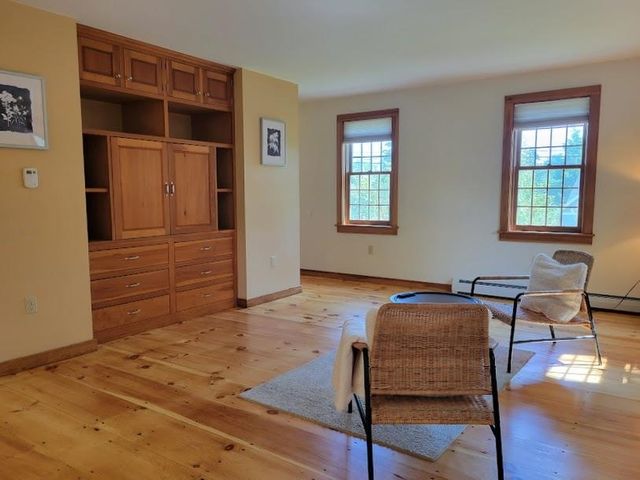 53 Prospect Street, Henniker, NH 03242