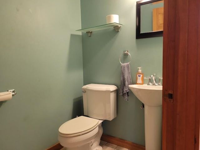53 Prospect Street, Henniker, NH 03242