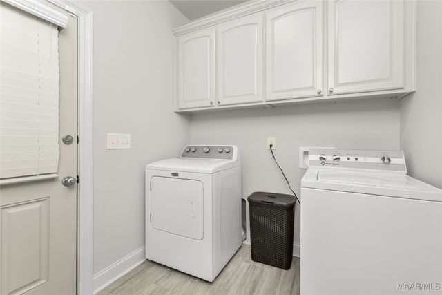 212 Spruce Knoll Lane, Elmore, AL 36025