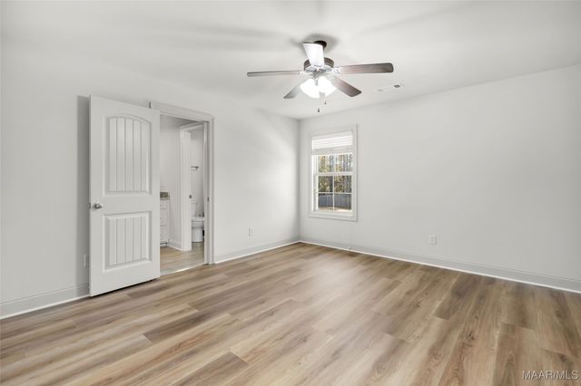 212 Spruce Knoll Lane, Elmore, AL 36025