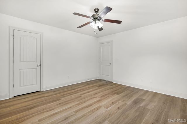 212 Spruce Knoll Lane, Elmore, AL 36025